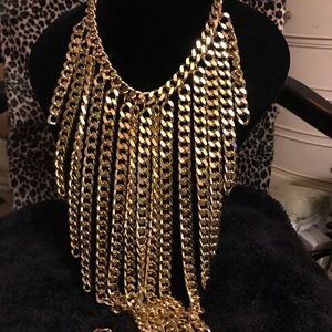 Breast plate chain necklace with pierce earrings